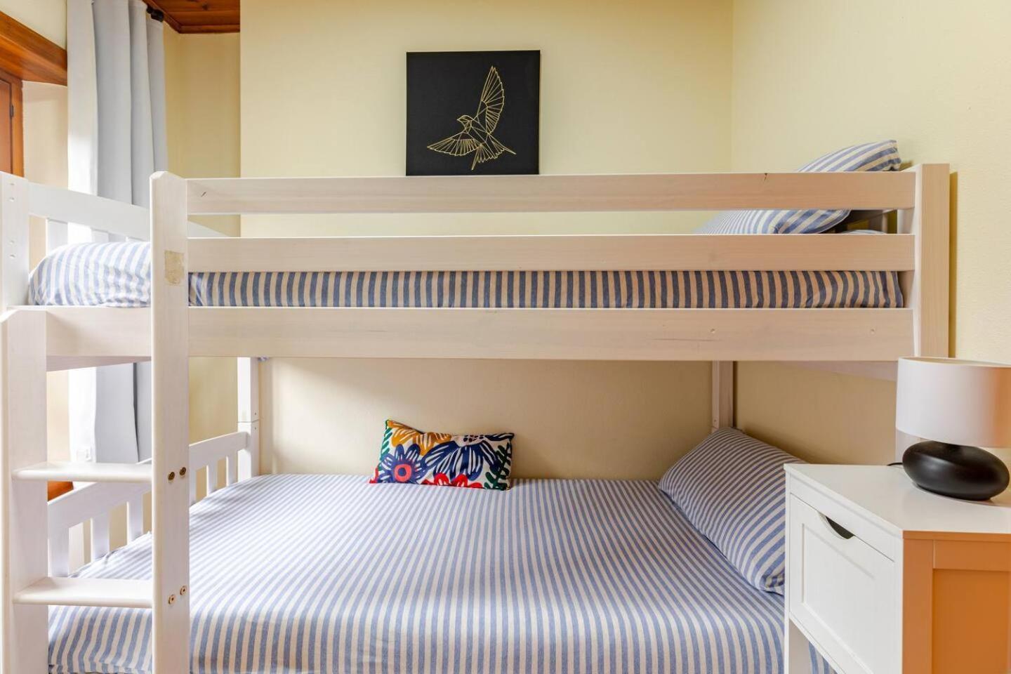 Family Attic Esterri إيستيري دانو المظهر الخارجي الصورة